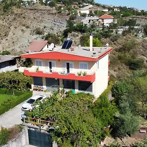 Guesthousemantho Gjirokastra